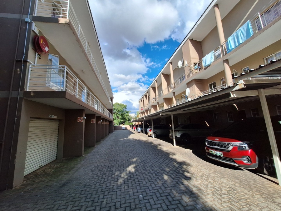 1 Bedroom Property for Sale in Potchefstroom North West